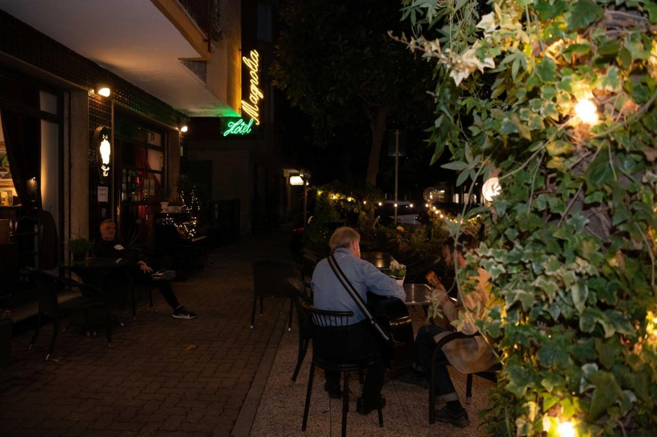 Hotel Magnolia Albenga Exteriör bild